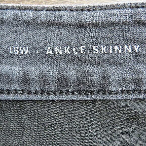 Molly & Isadora Leroy Black Wash Ankle Skinny Jeans Size 16W - Picture 11 of 15